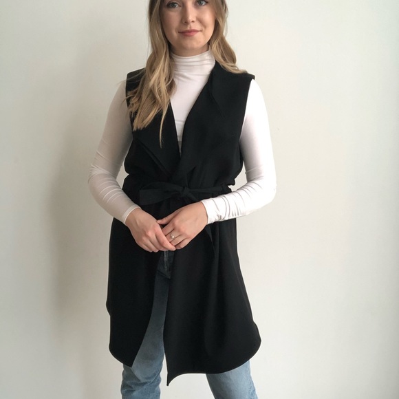 Aritzia Babaton Marcelo Black Vest - Picture 2 of 4